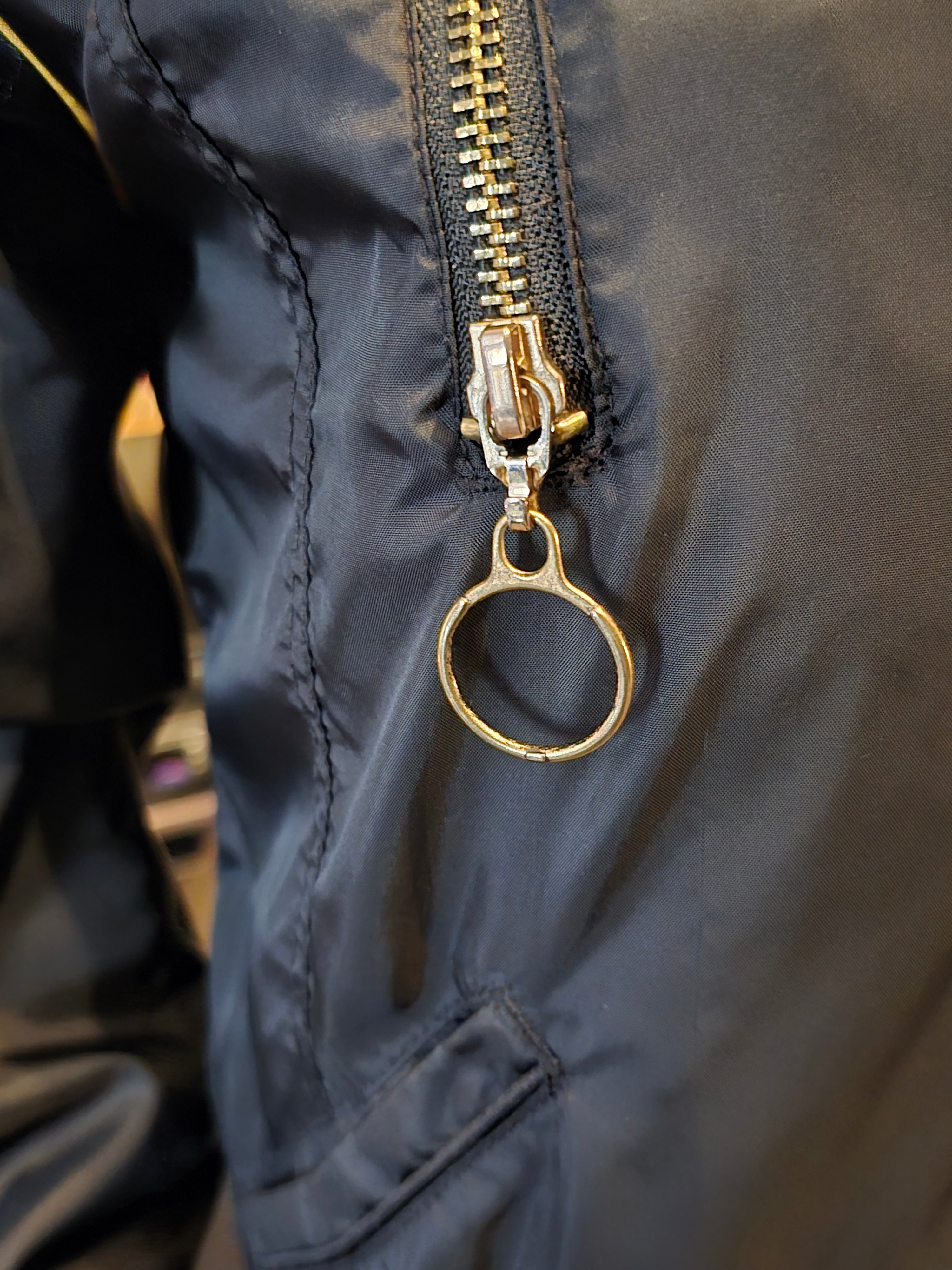 John Galliano – Bomber Noir & Or T38