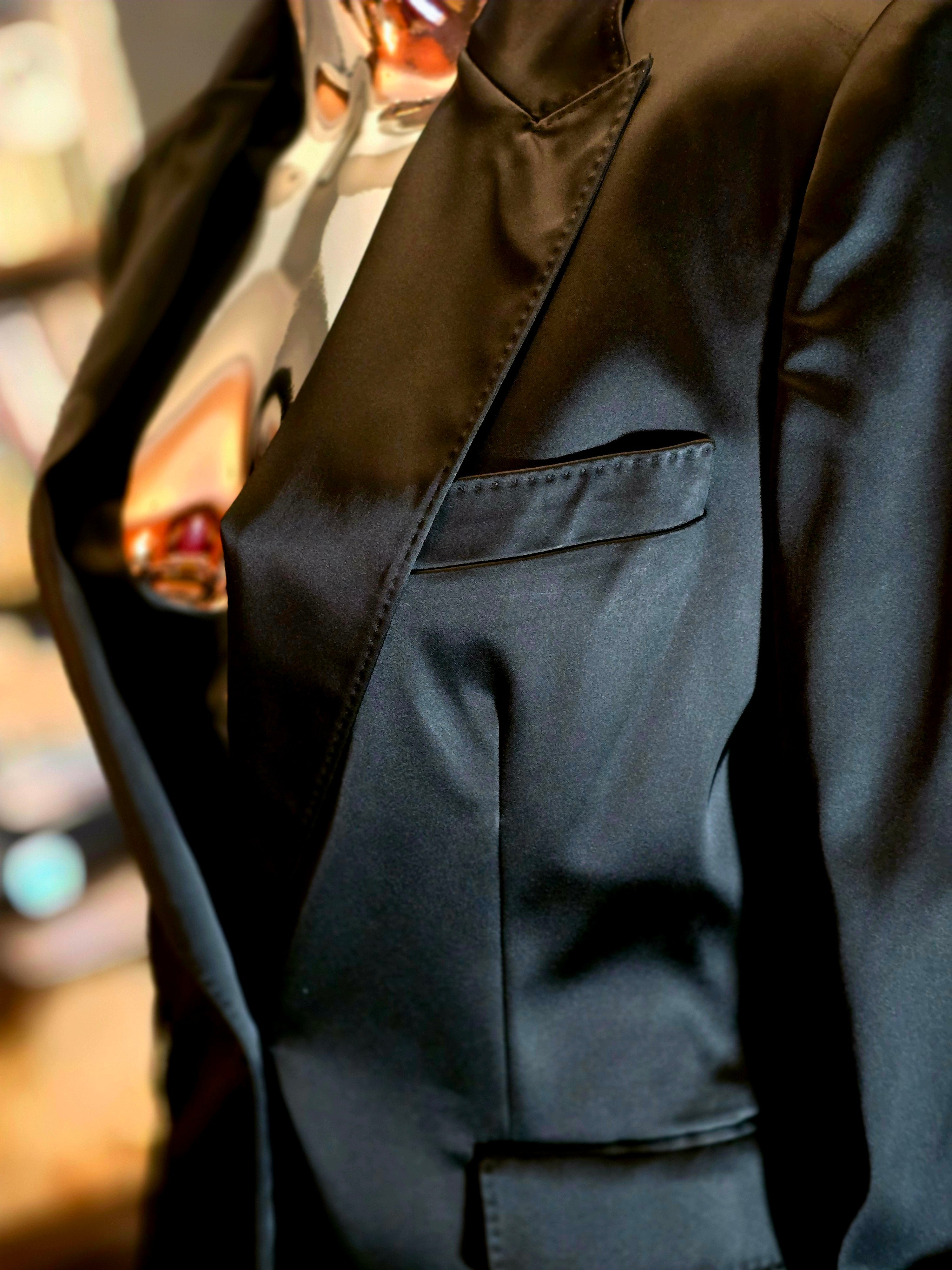 Dolce & Gabbana – Veste de Costume Noire Légèrement Brillante & Doublure Léopard – T40 (IT44)