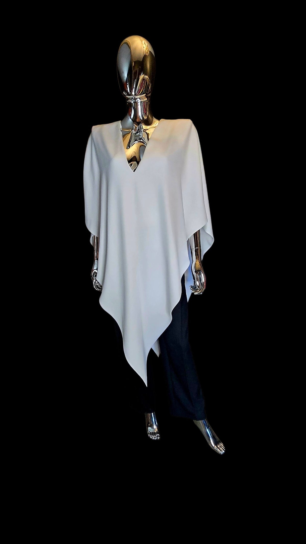 cape modèle de défilé Alexandre Vauthier - L.F Lusso