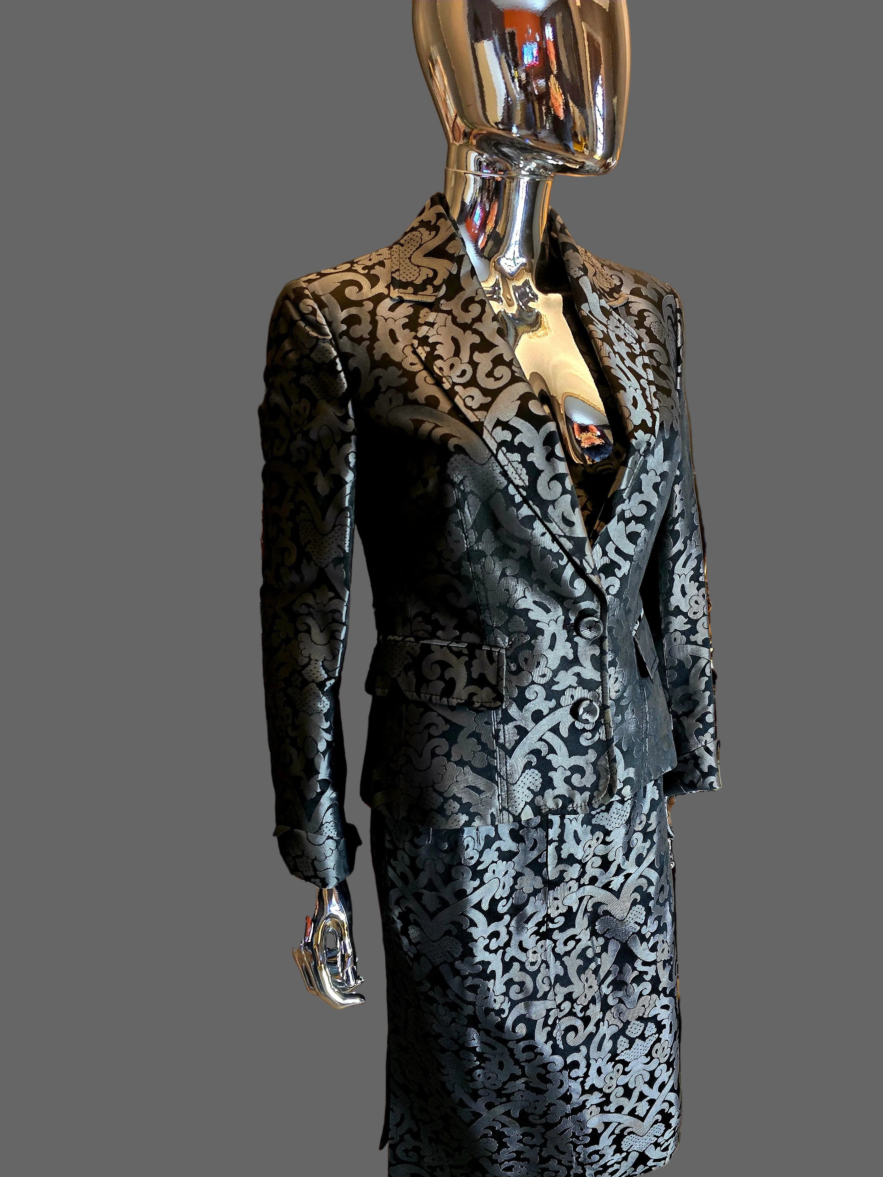 Gianfranco Ferré — Tailleur Jupe Gris Argent & Noir Vintage T38