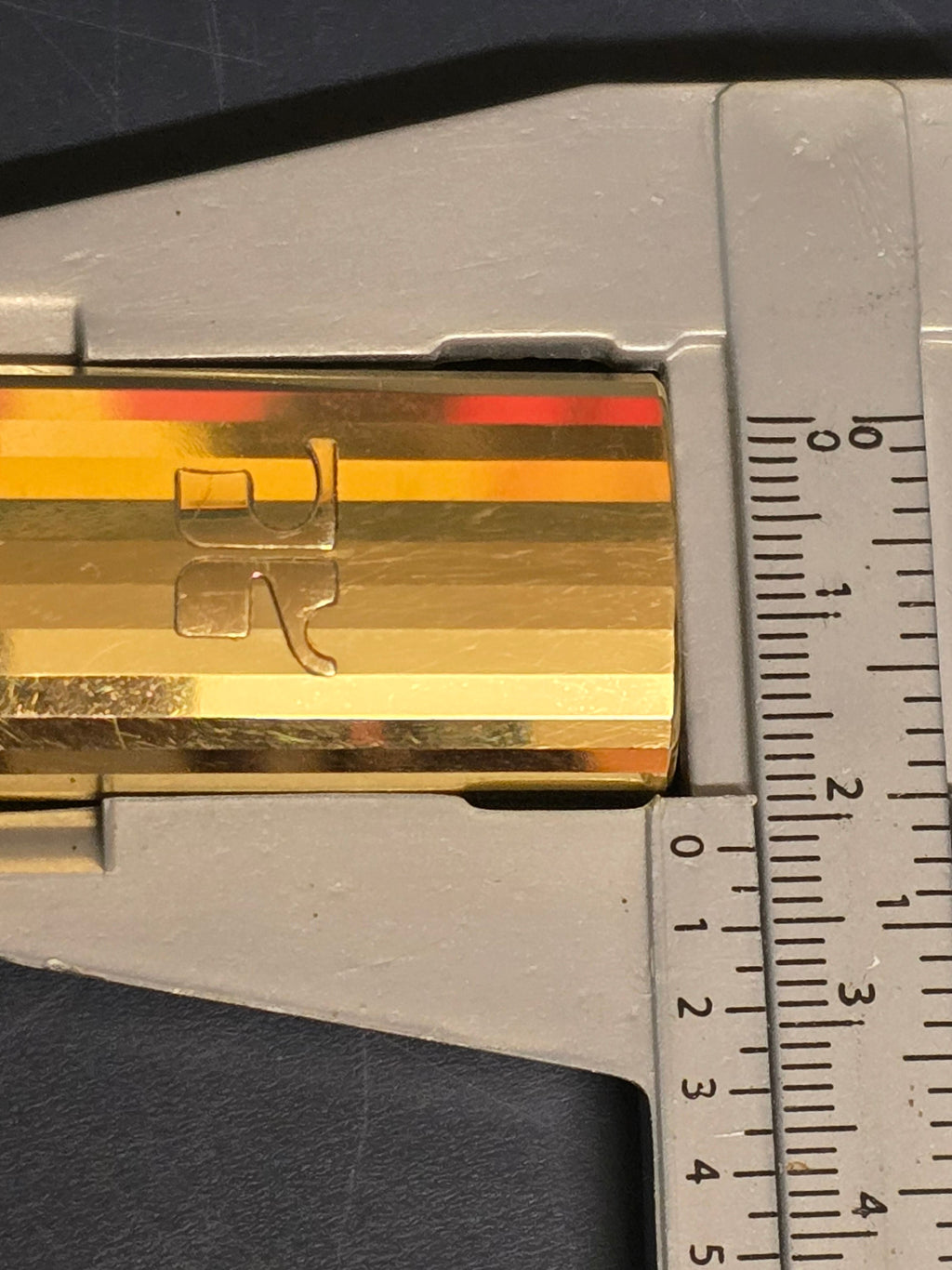 Courrèges Briquet Doré à Facettes Années 80