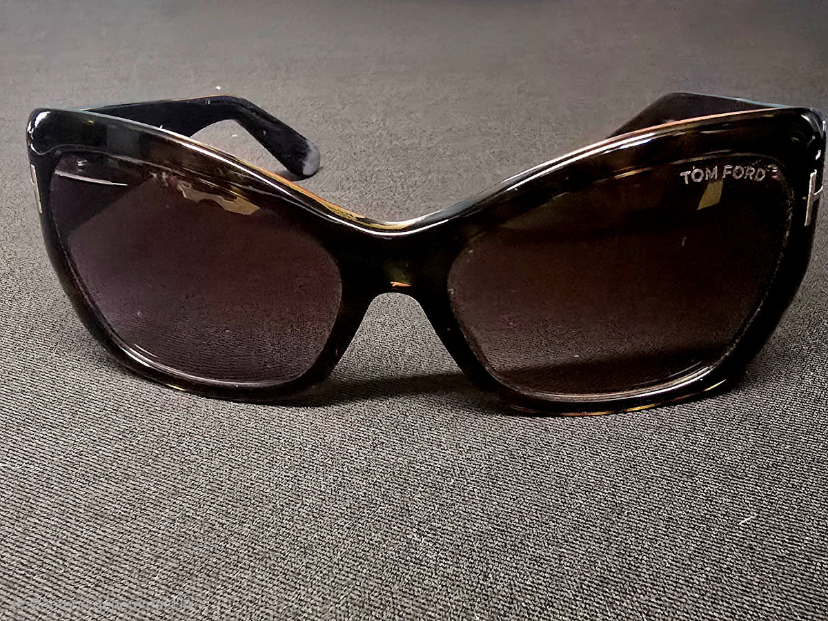 Tom Ford Lunettes de Soleil Marron Foncé Verres Fumés – Neuves