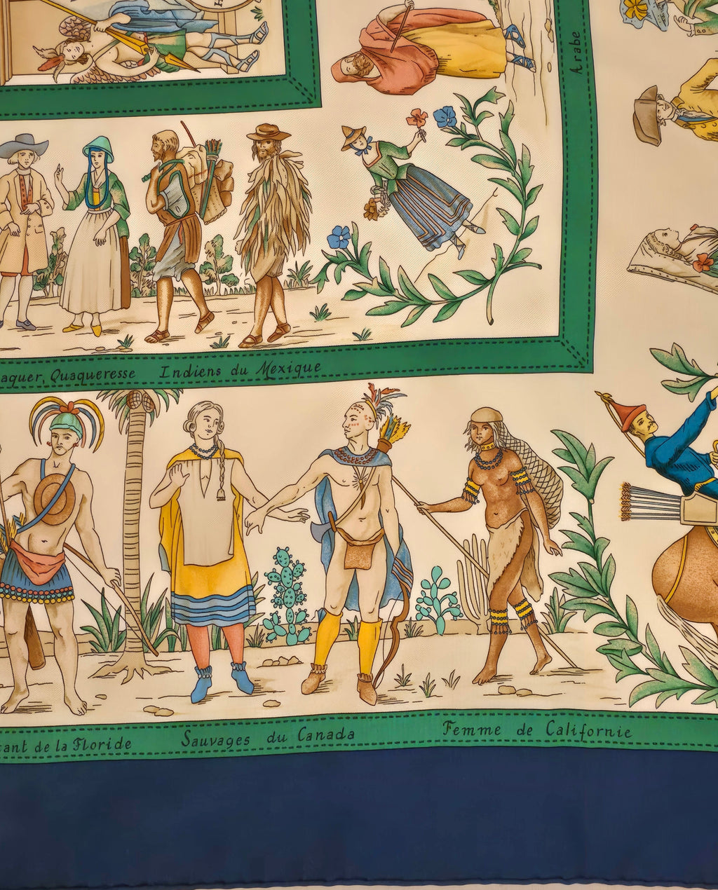 Hermès "costumes civils actuels" carré de soie