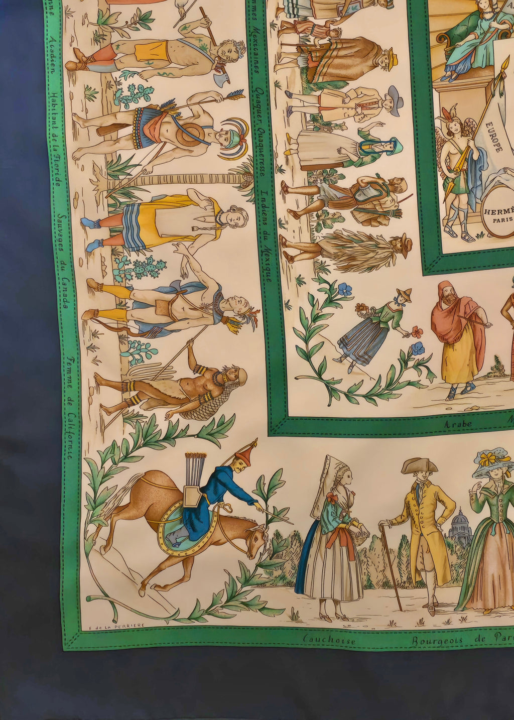 Hermès "costumes civils actuels" carré de soie