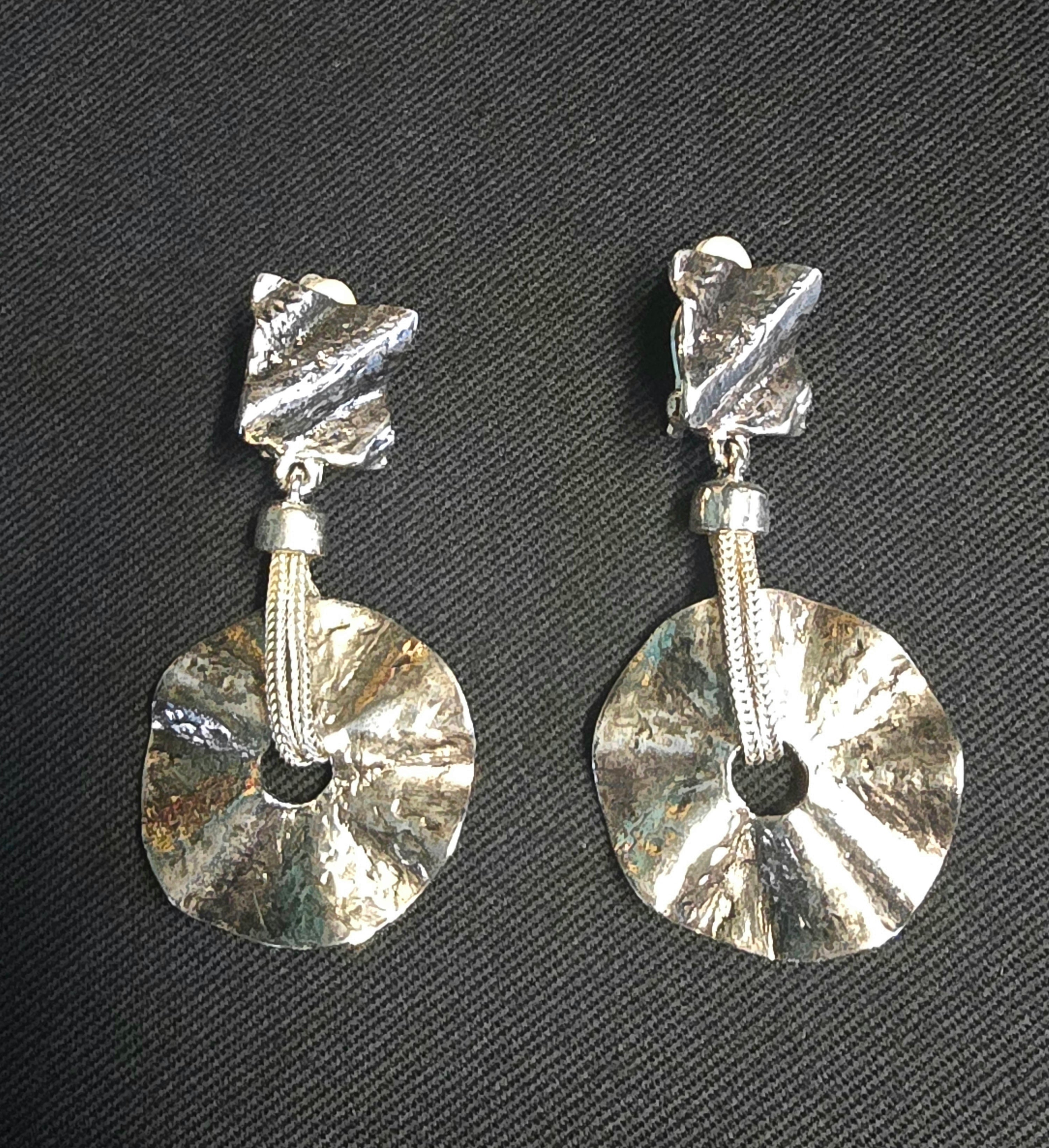 YSL clips d oreille métal argenté Y2K