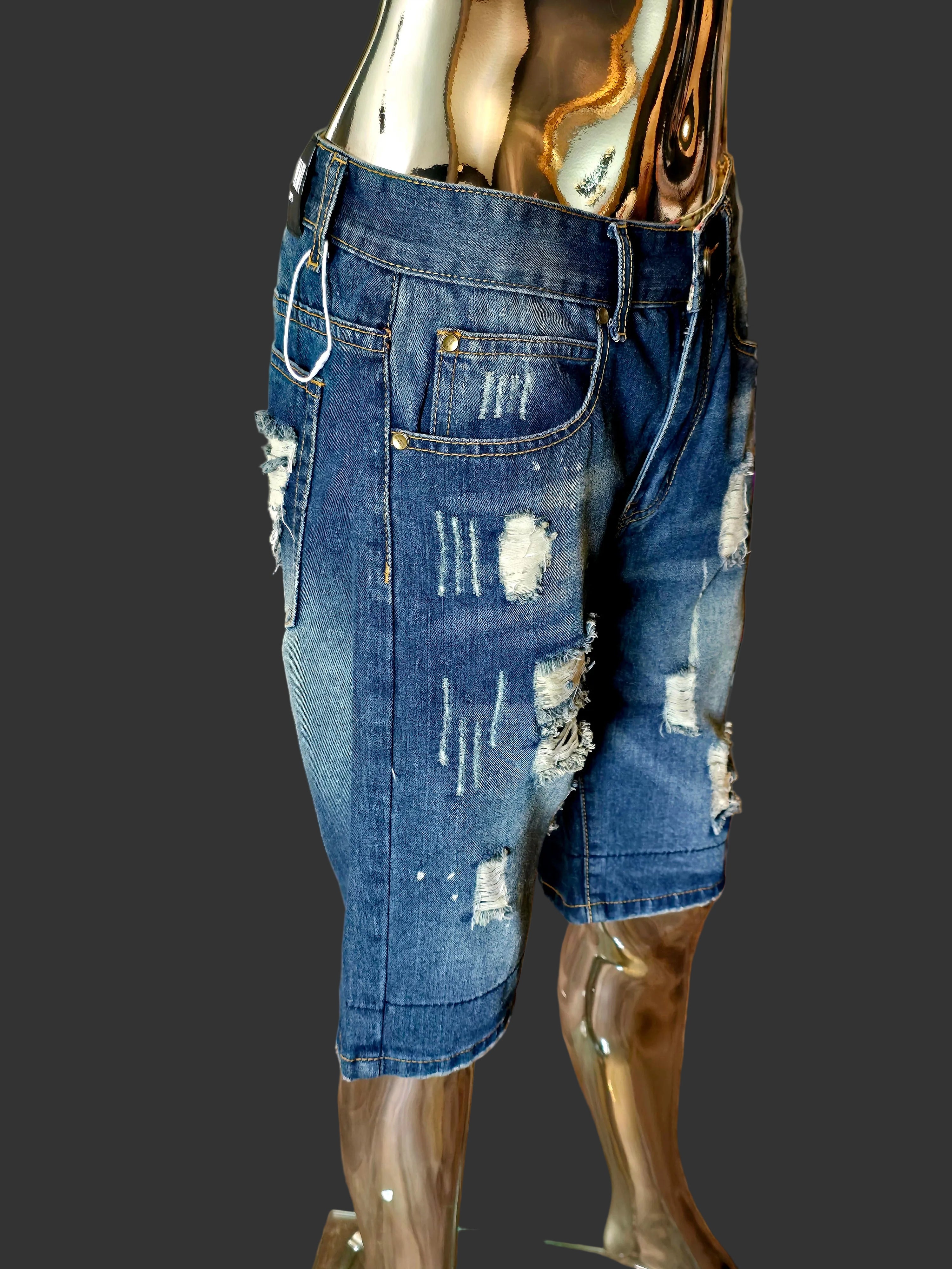 Balmain — Short Denim Délavé Style Usé T40