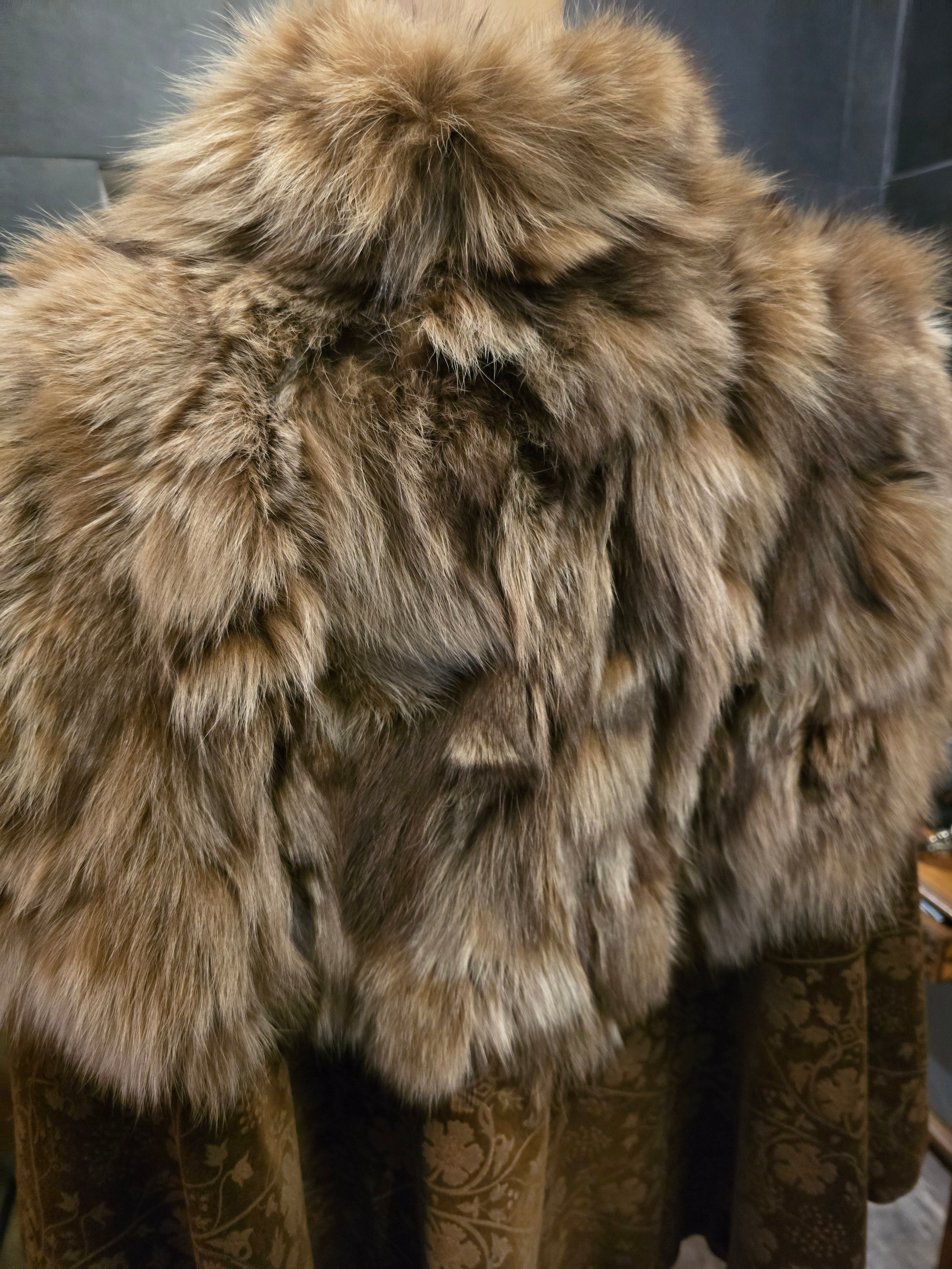 Anna Maria cape fourrure et velours