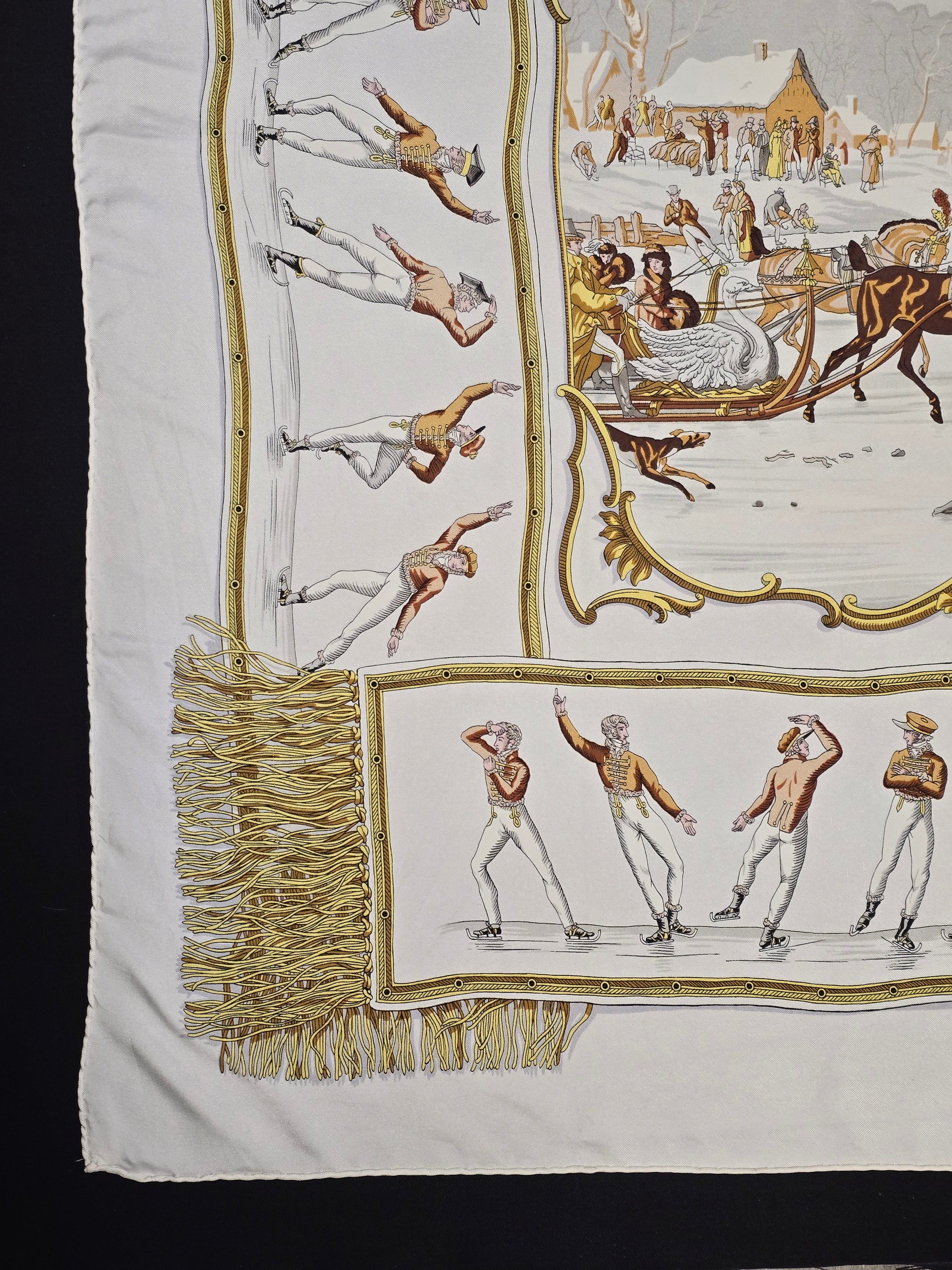Hermès "les plaisirs du froid"        carréde soie