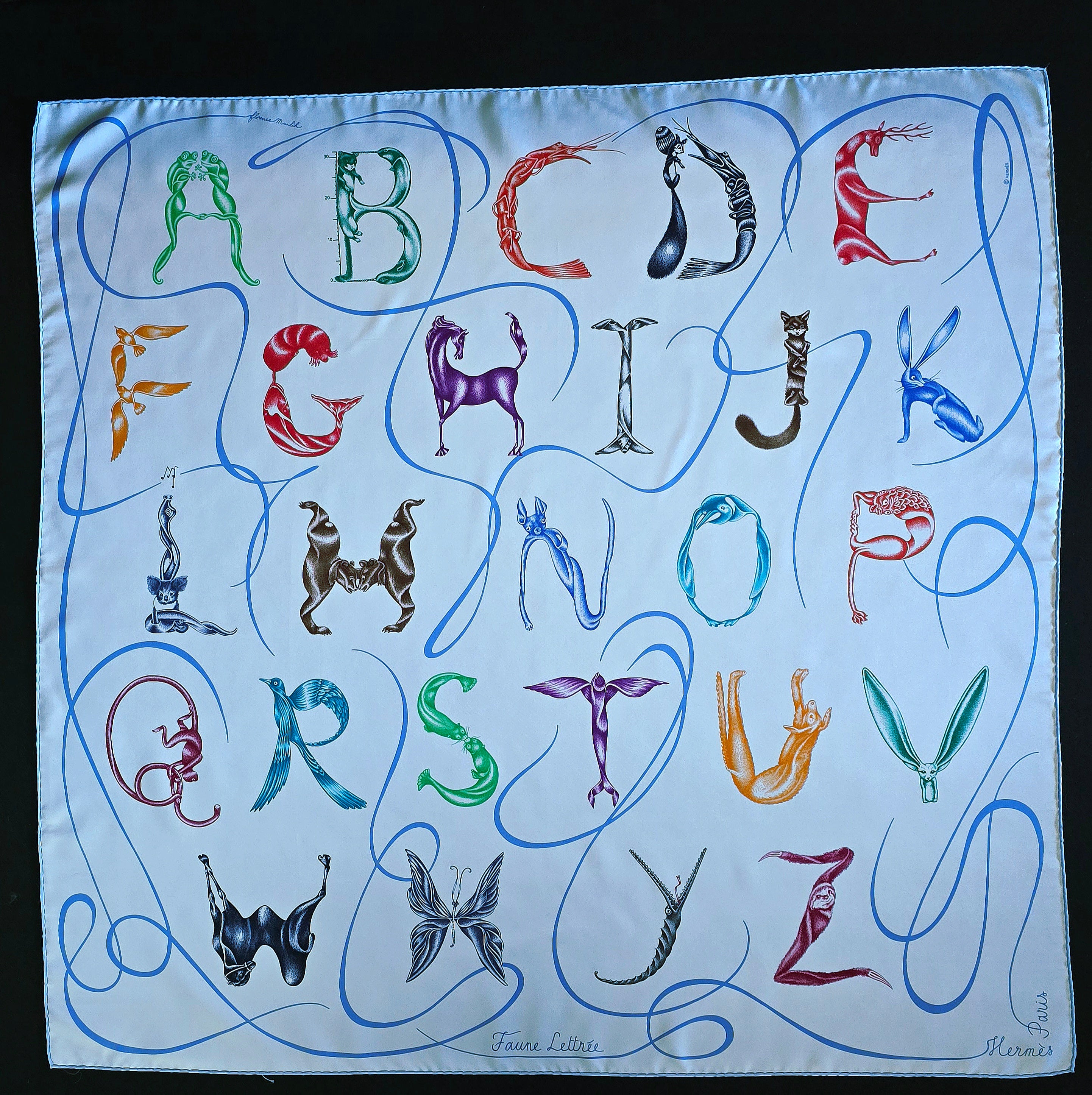 Hermès "faune létrée" carréde soie