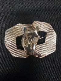 Yves Saint Laurent Broche Métal Argenté Rayures Siglée YSL Années 2000