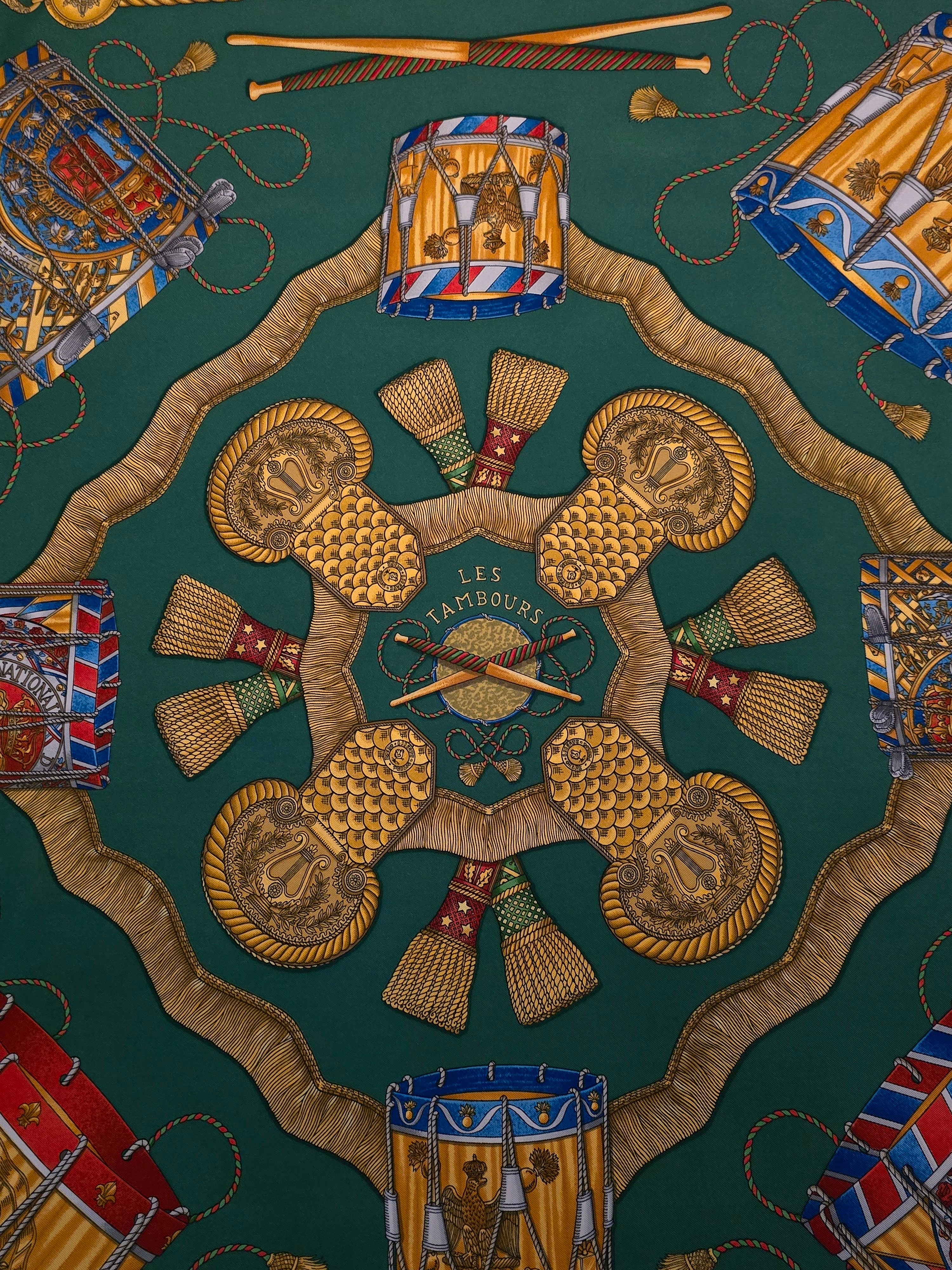 Hermès "les tambours" carré de soie