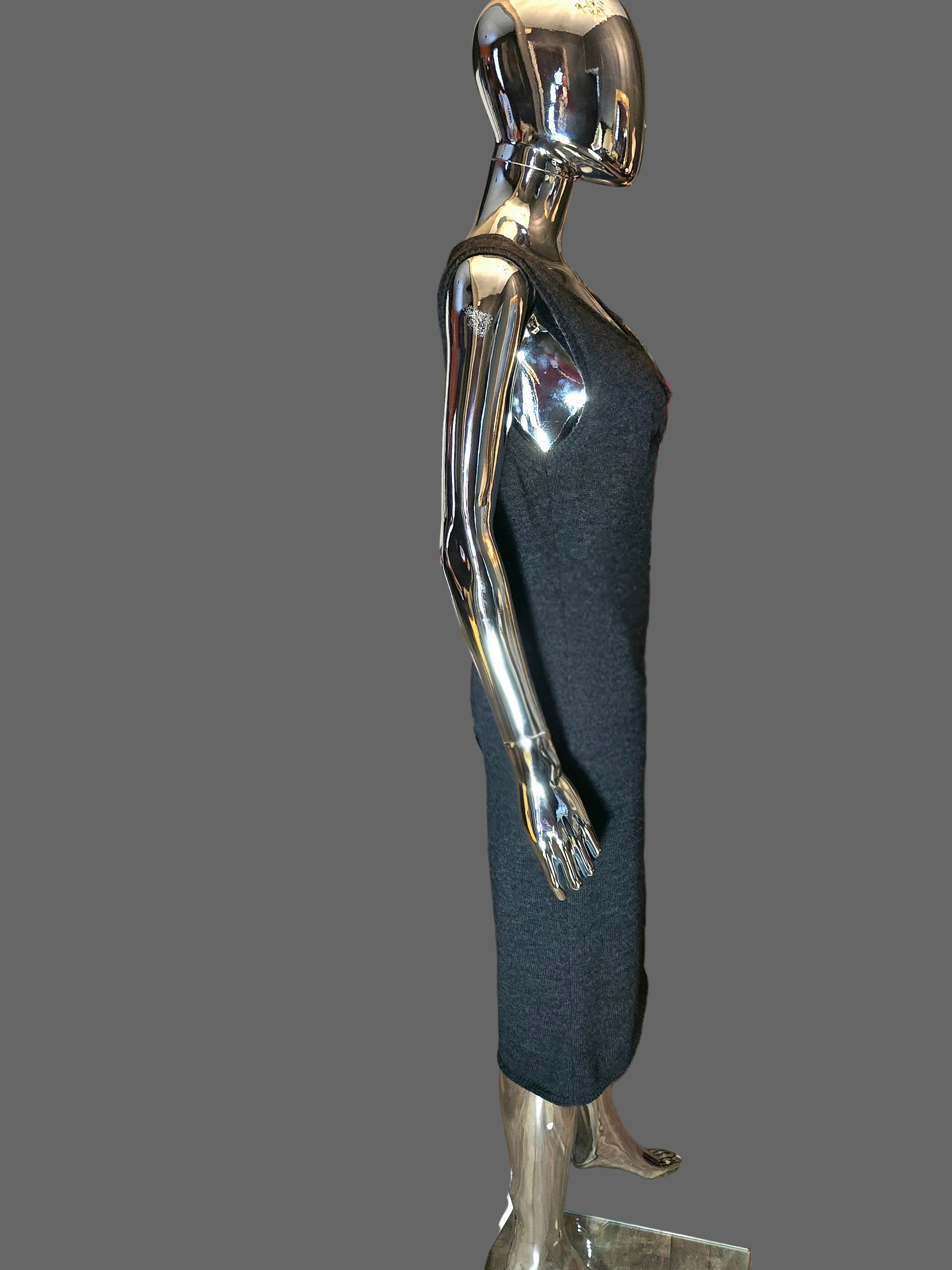 Dolce & Gabbana Robe Longue Grise en Laine T40