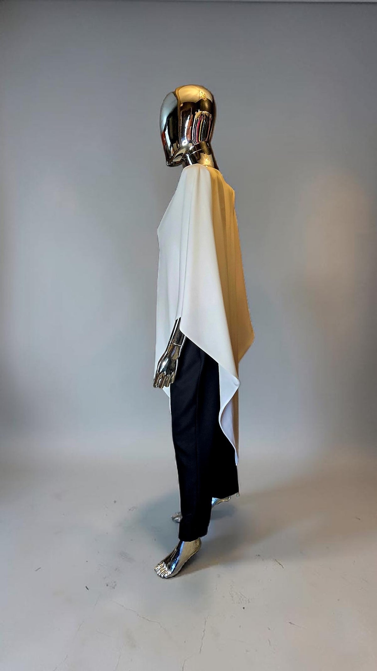 cape poncho blanc Alexandre Vauthier - L.F Lusso
