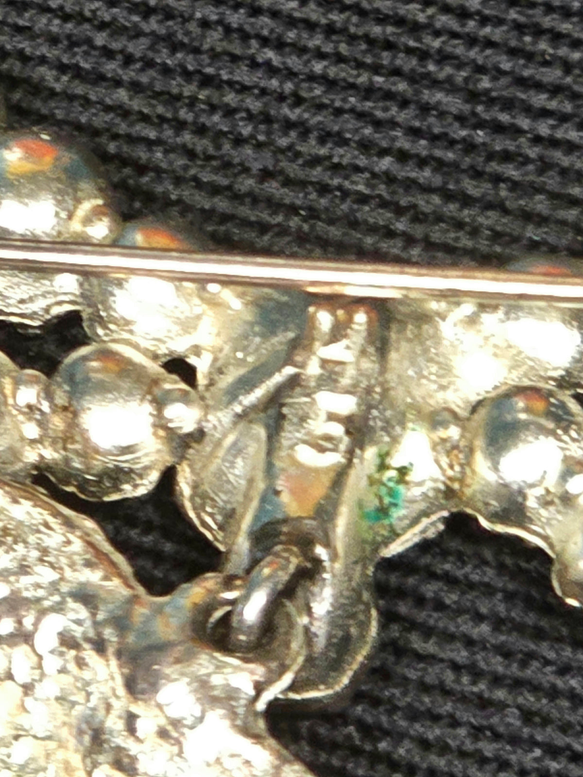 Yves Saint Laurent Broche Cœur & Nœud Argentée Cristal Années 2000