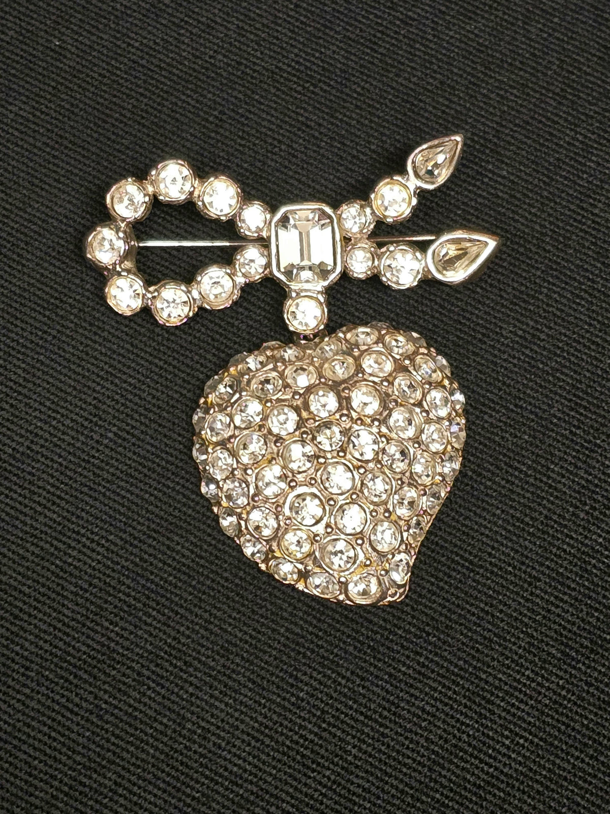 Yves Saint Laurent Broche Cœur & Nœud Argentée Cristal Années 2000