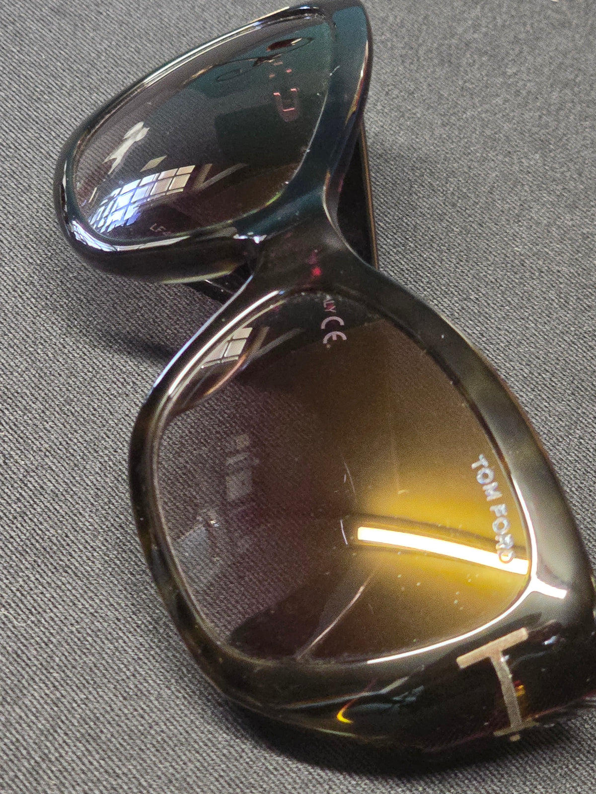 Tom Ford Lunettes de Soleil Marron Foncé Verres Fumés – Neuves