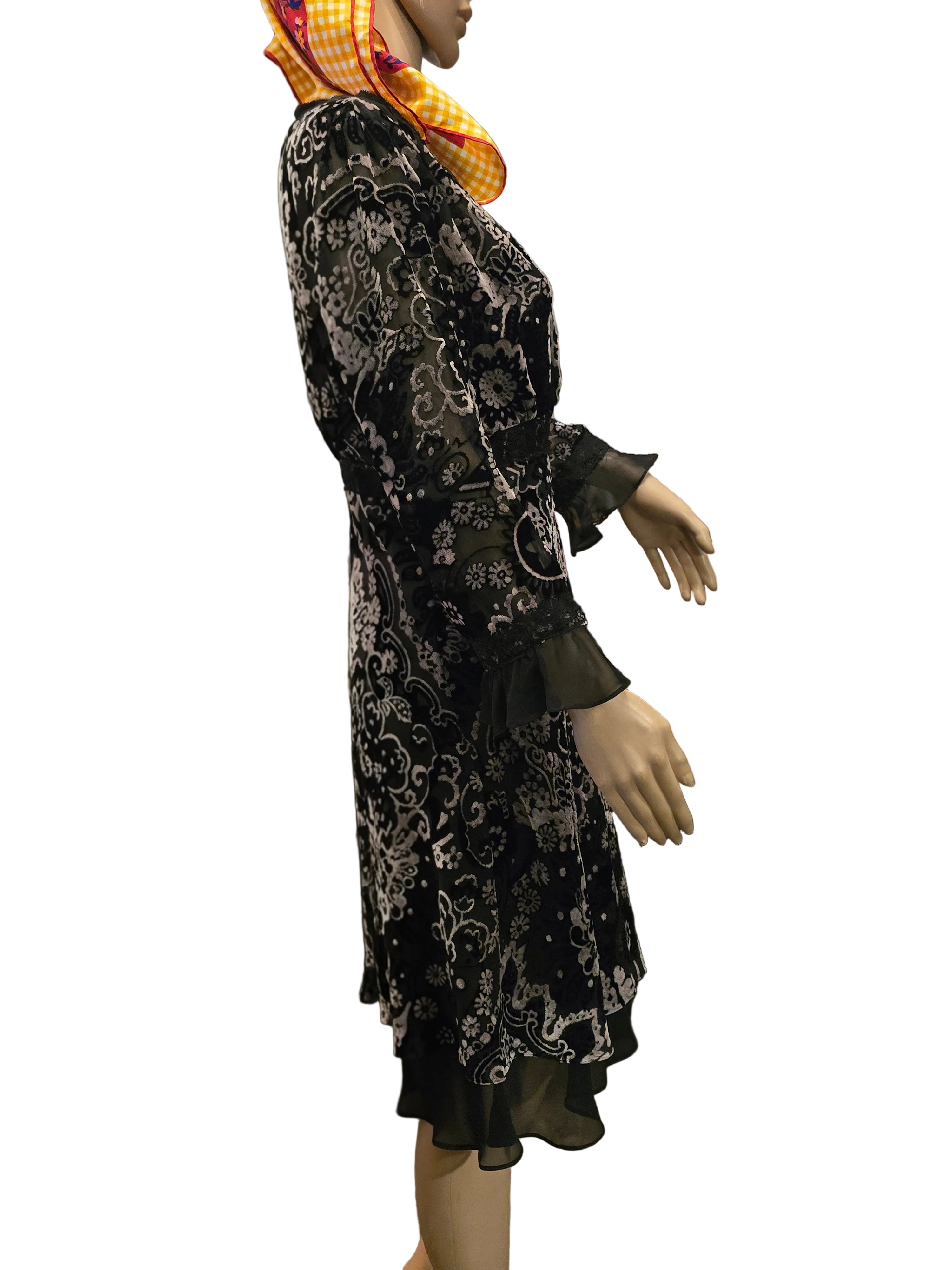 Galliano robe tulle et velours